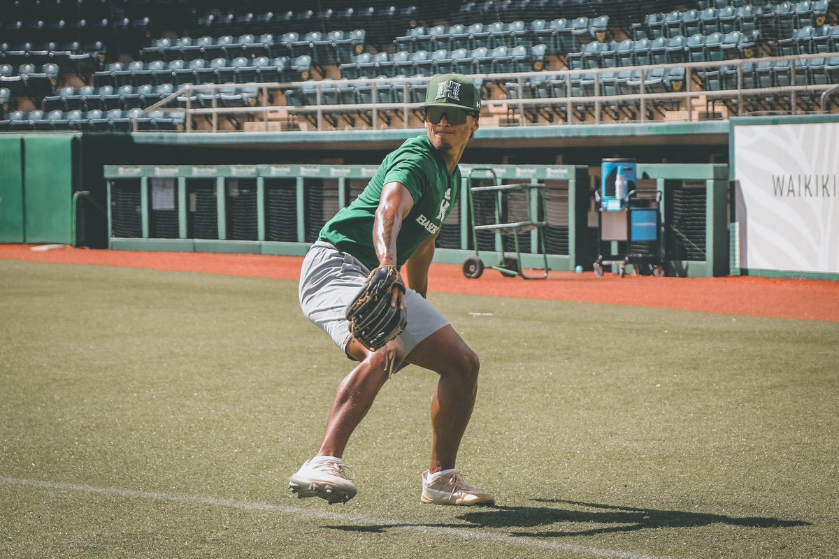 Hawaii Baseball tweet media