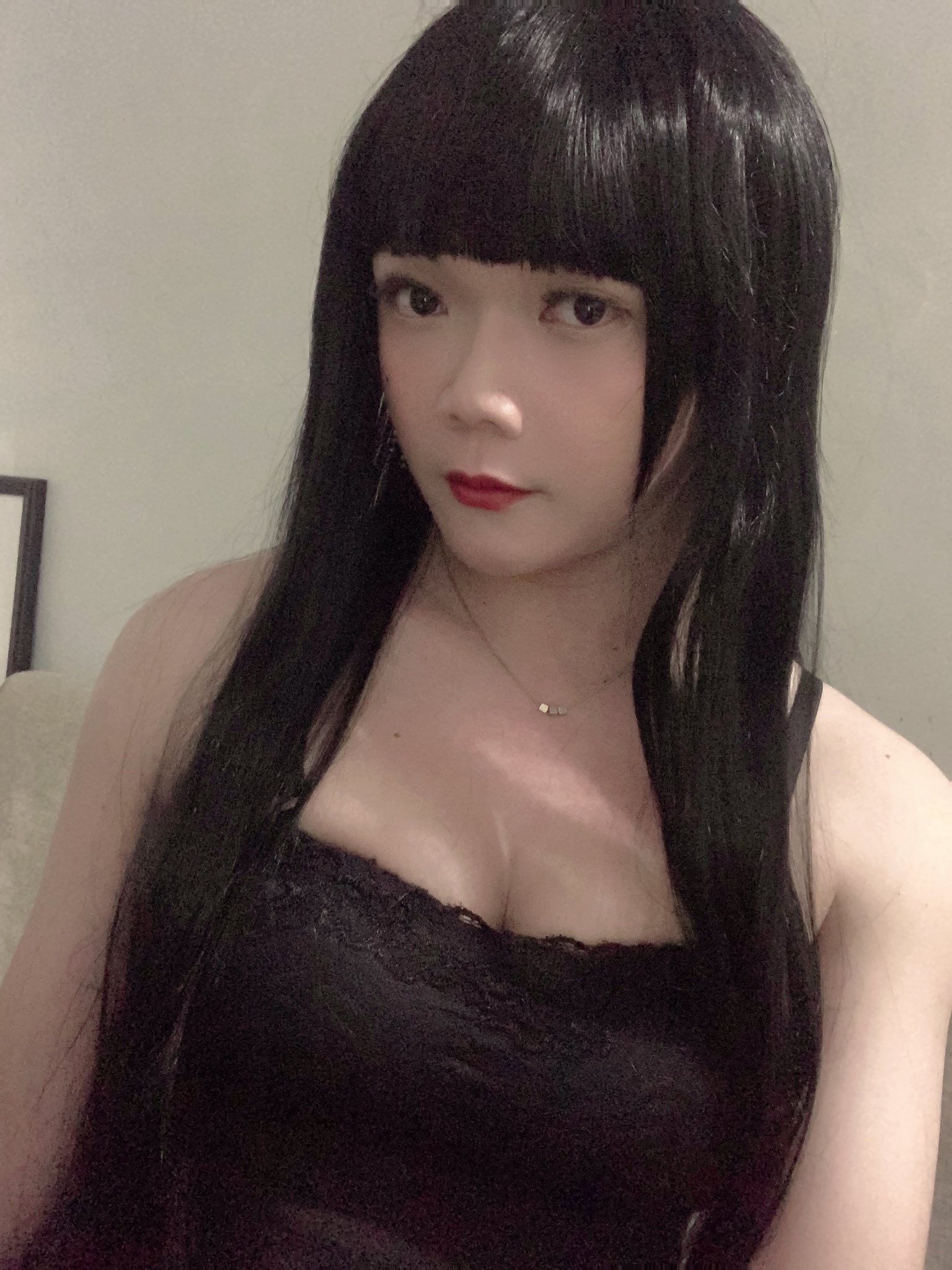 低胸装 Twitter Search Twitter