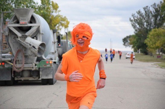 Mrsklipp's tweet photo. The assignment….Terry Fox run in your dorm colours ✅ #HeUnderstoodTheAssignment #BadgerOrange #BoardingSchoolLife #PrairieLiving #SchoolSpirit #ProudHound https://t.co/73wAMLcIT3