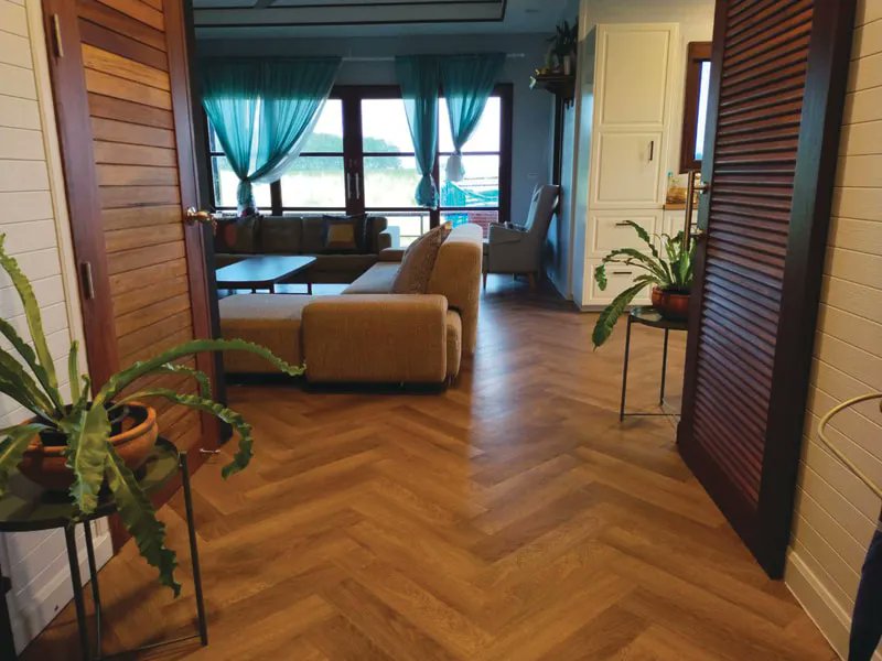 TheBigChilliMag's tweet photo. THE SCOTSMAN  WHO LEFT BANGKOK FOR A NEW LIFE IN ‘THE ONE TREE FARM’ IN DISTANT ESAN
“Even a couple of years ago I’d never have imagined we’d build a house in a field, but that’s what we did”
Read More: https://t.co/rEYKUcVUhz
#bangkok #thailand #Phuket #Hotel #Thebigchilli #Thai https://t.co/1veFOLiYtU