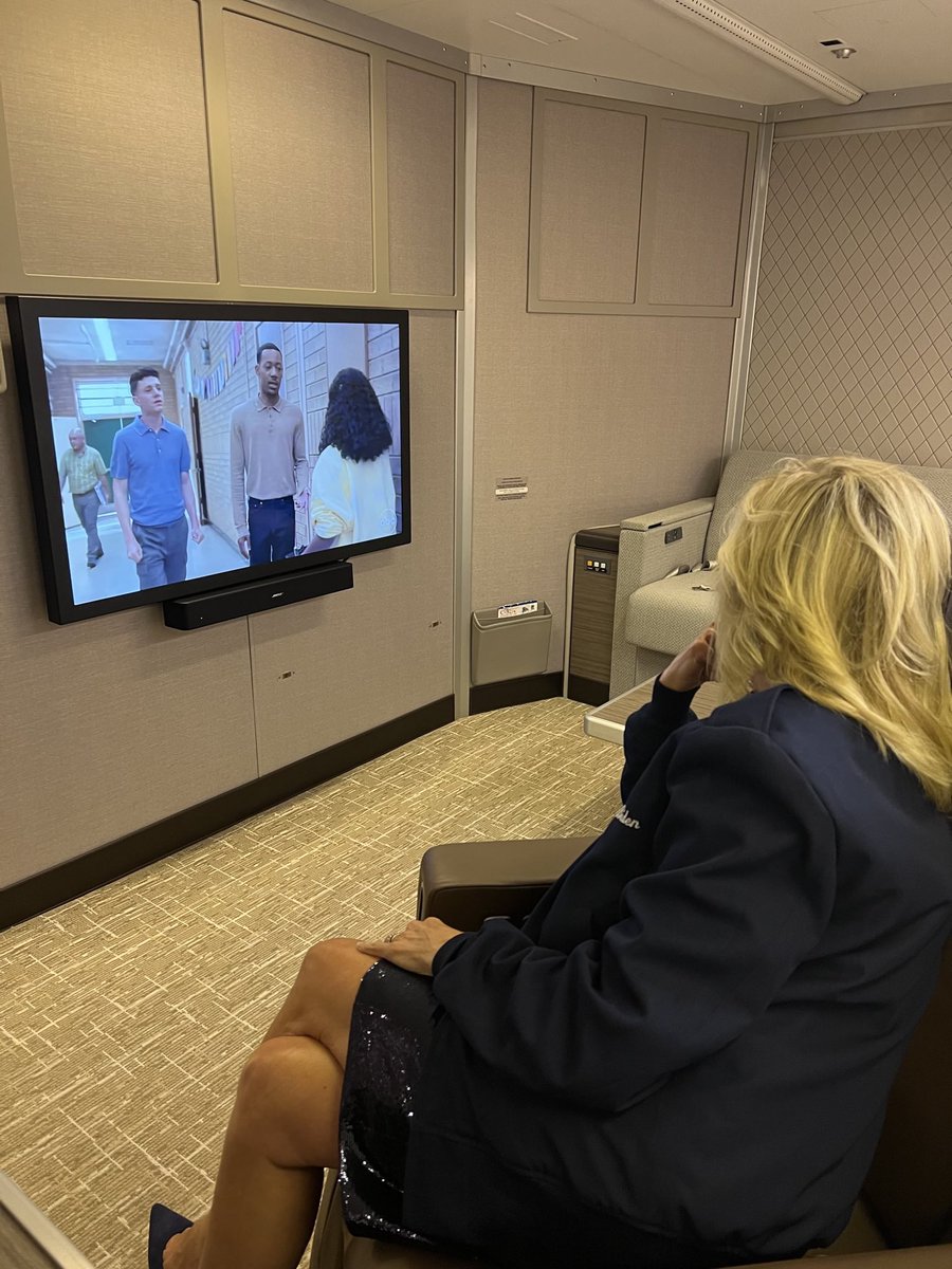 Sometimes it’s the little things that bring such joy — like catching Abbott Elementary live as we take off for DC after a busy day at #UNGA.

@quintabrunson, thank you for the late night laughs ahead of teaching tomorrow!