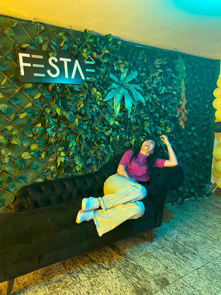 Raaayliiima's tweet photo. Que a felicidade vira rotina 💕🍃 https://t.co/v7VNQErER2