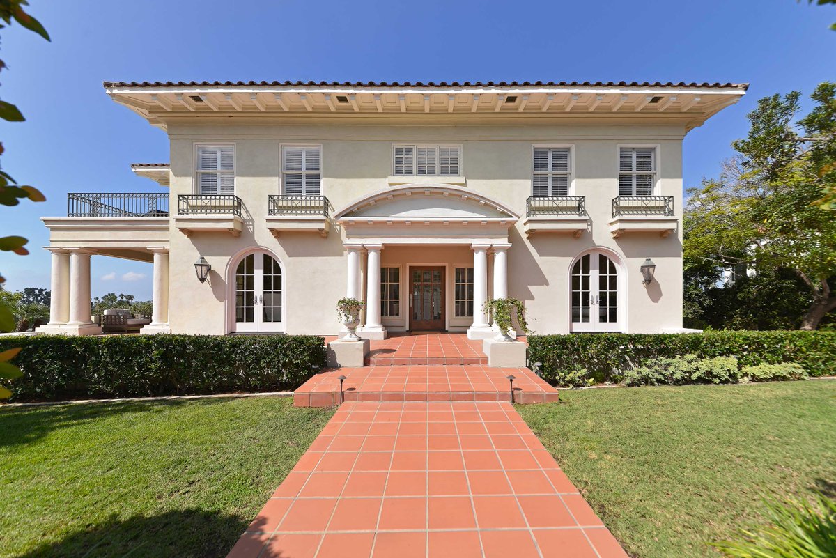 ArchitectureSD's tweet photo. Elizabeth Courtiér Presents...RARE LANDMARK URBAN ESTATE...3226 Curlew Street, Banker's Hill - https://t.co/e0bvvbxvsj https://t.co/pPSv6pz88j