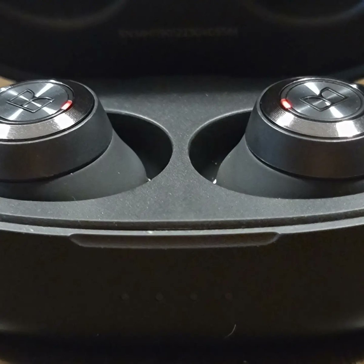 cadames83's tweet photo. Audífonos inalámbricos Monster de carga super rápida

Estos audifonos inalámbricos de Monster
Tene un sonido Monstruoso, tiene unos buenos bajos.
Son ideales para hacer deportes, son IPX5 resistentes al agua.

Lo recomiendo
Si lo deseas aquí link de compra
https://t.co/nfmrYIeGXH https://t.co/UBzsPWmx0c