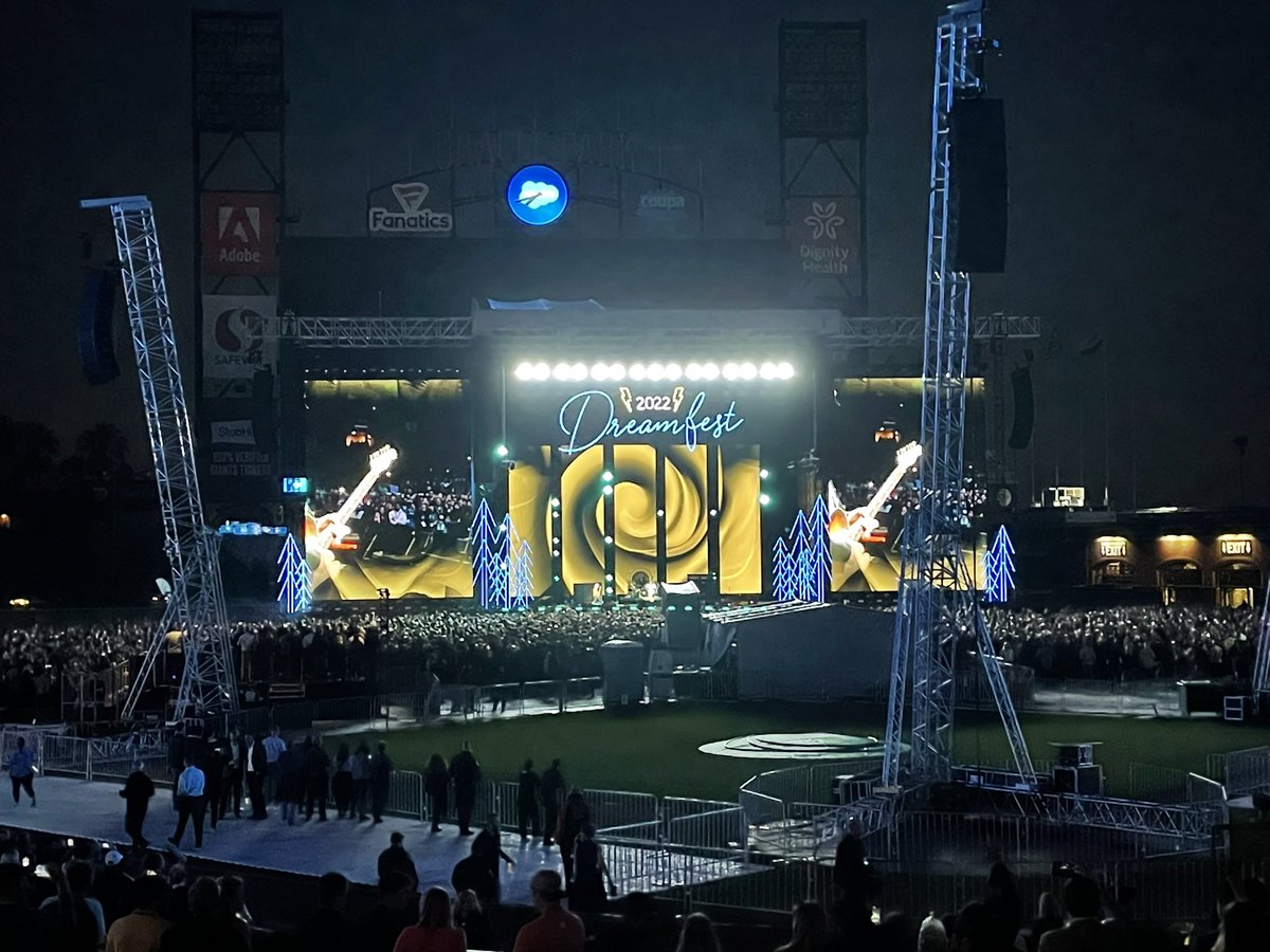 10 Years/5x attending <a href="/Dreamforce/">Dreamforce</a> for me this year.   My first #redhotchillipeppers experience #apacontour <a href="/salesforceapac/">Salesforce APAC</a> was 10 years ago, fast forward to #DF22 and here we are again.   Epic trailblazers, epic band…what a ride the last 10 years have been