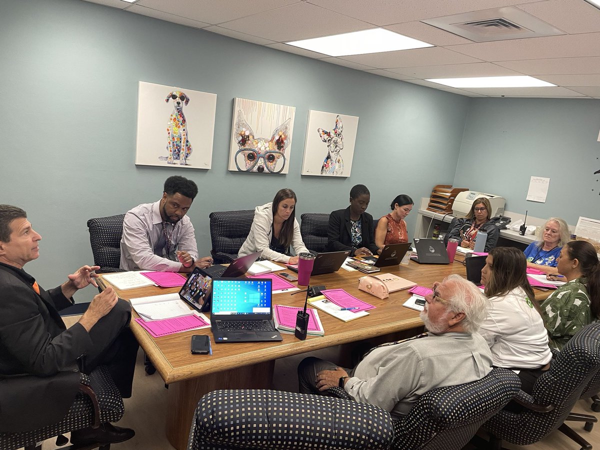 Flamingo_AP tweet media