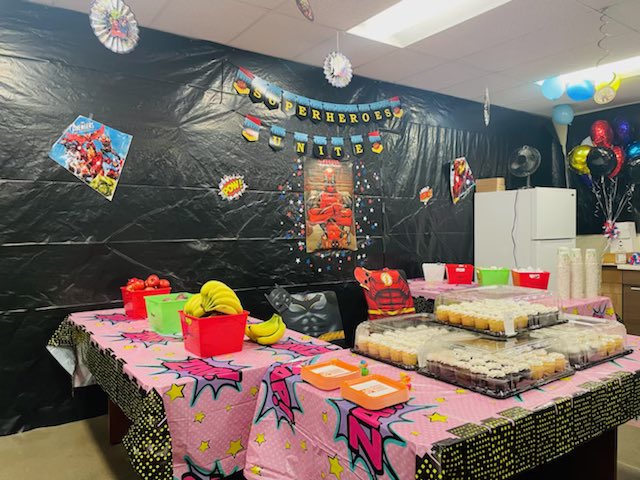 CheriseLuci's tweet photo. Store 6966 ready for Success Sharing! @CintronLoi @korina_suffia @Gene_OASM6966 @KBHomeDepot @SteveWoodsHD #Marvel #dccomics https://t.co/FaG9gqeDN6