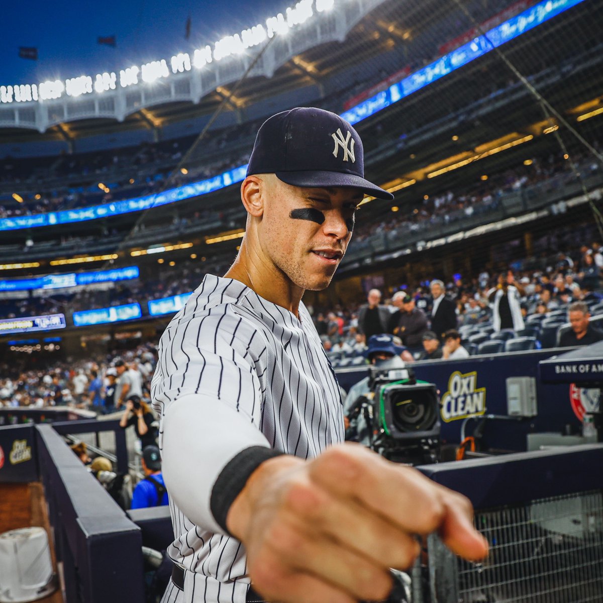 Yankees's tweet photo. Catch 'ya at 161st tomorrow 👊 https://t.co/QBHa8Ff9pq