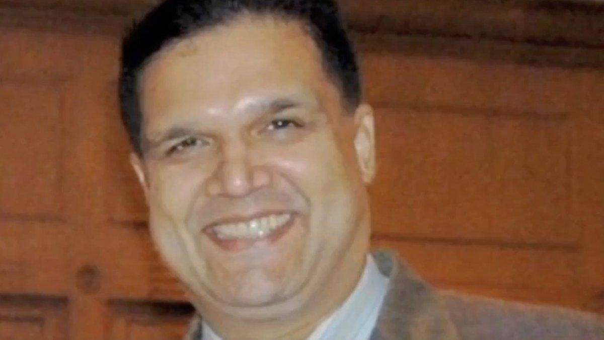 10NewsMimi's tweet photo. .@USMSSanDiego confirm that Leonard Francis, AKA “Fat Leonard” has been found and arrested. I’m told he was arrested yesterday in Caracas,
 Venezuela. USMS-“Arrest was by Venezuelan authorities based on the red notice from the Interpol. He was attempting to board a flight.” https://t.co/lwiK9i7Dlt