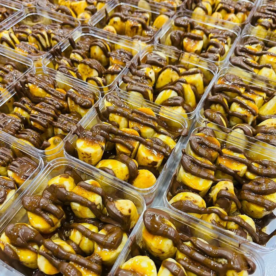 chocochicken276's tweet photo. Banoffee In Jar 🍌🍌🍌

Anyone yg belum try rasa lagi ??? Cepat try sekarang. First week keluar dah licin stock tau 🔥 Memang laku keras 🤩

Sebekas hanya RM16 sahaja ✨

Jom order sekarang guyssss ♥️

🔸https://t.co/yJwPbZccq6
🔸https://t.co/yJwPbZccq6
🔸https://t.co/yJwPbZccq6 https://t.co/rXadgVCLD1