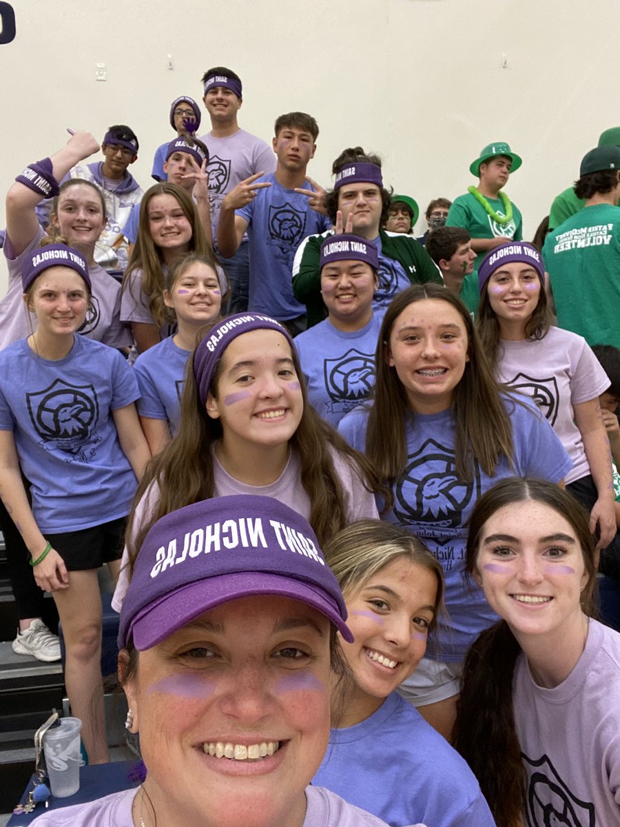 HouseStNicholas's tweet photo. Homecoming Games Crew https://t.co/t0XnYvylpM
