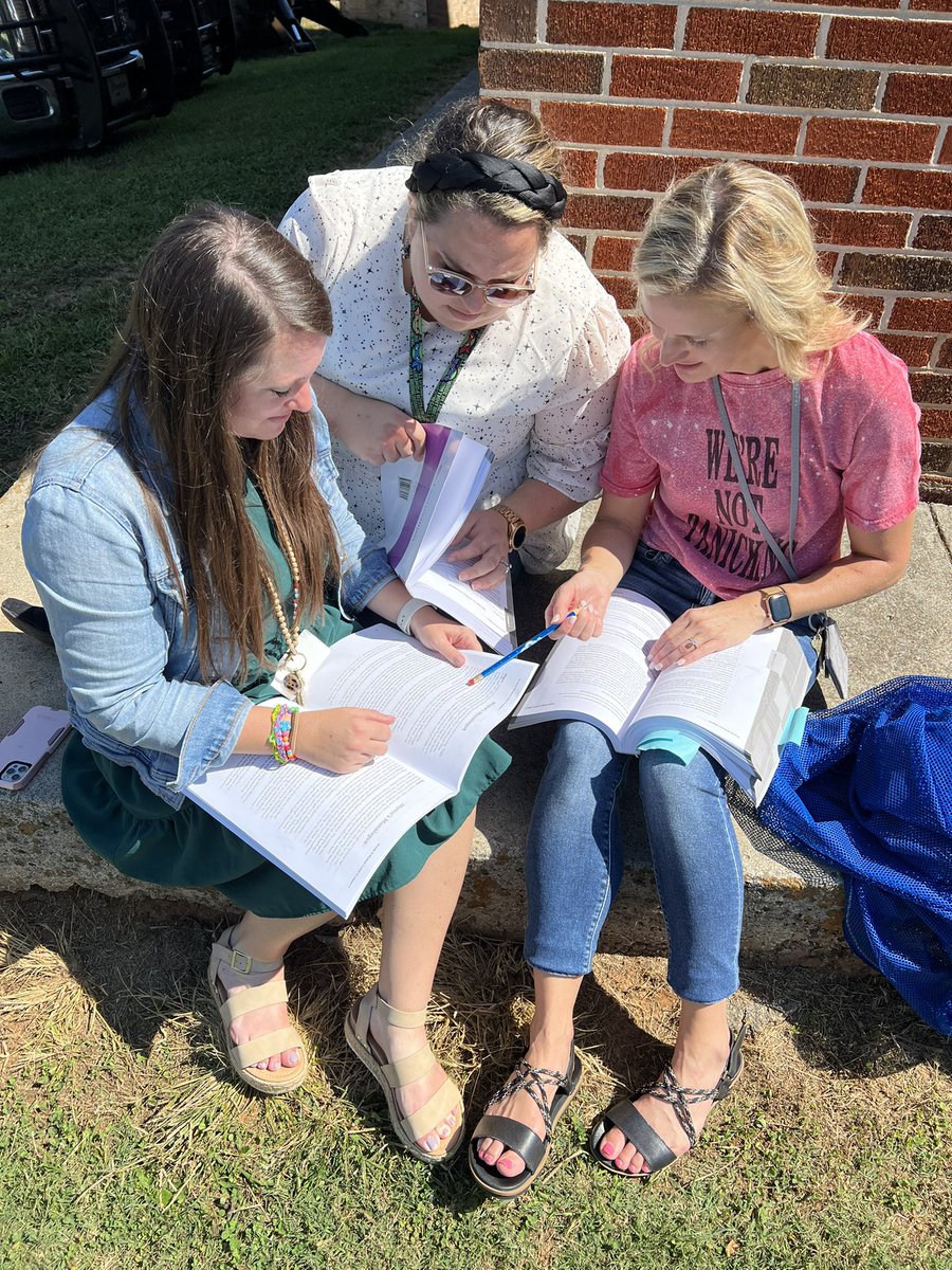 lori__farley's tweet photo. Loving this flexible Lesson Prep with these wonderful teachers! When there is a will, there is a way! #NCway #NCdifference https://t.co/MT8OwsffcM