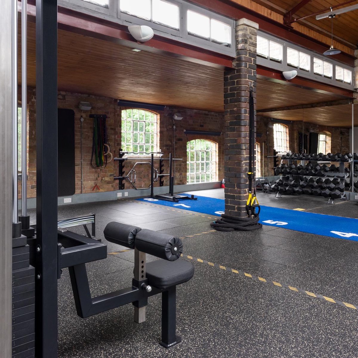 FitnessWorkSpa1's tweet photo. #personaltrainers don’t  leave your future in someone else's hands. FWS provides a commitment free, flexible training space, with no capital expenditure. 
There are no operating costs - so you can plan for the long run.

BOOK A TOUR

#workout #fitnesslife #health #fitnessfreaks https://t.co/57Ois2Lzb1