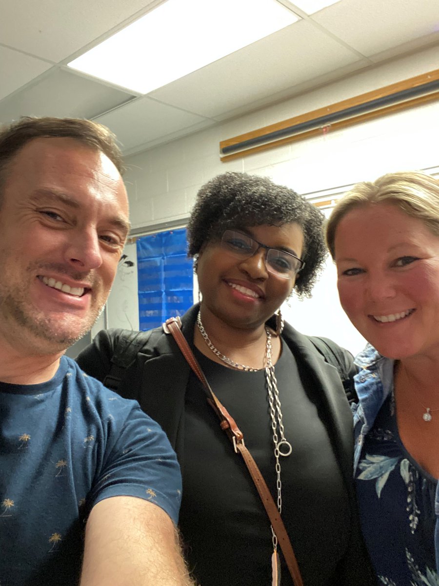 FCPS Secondary Literacy tweet media