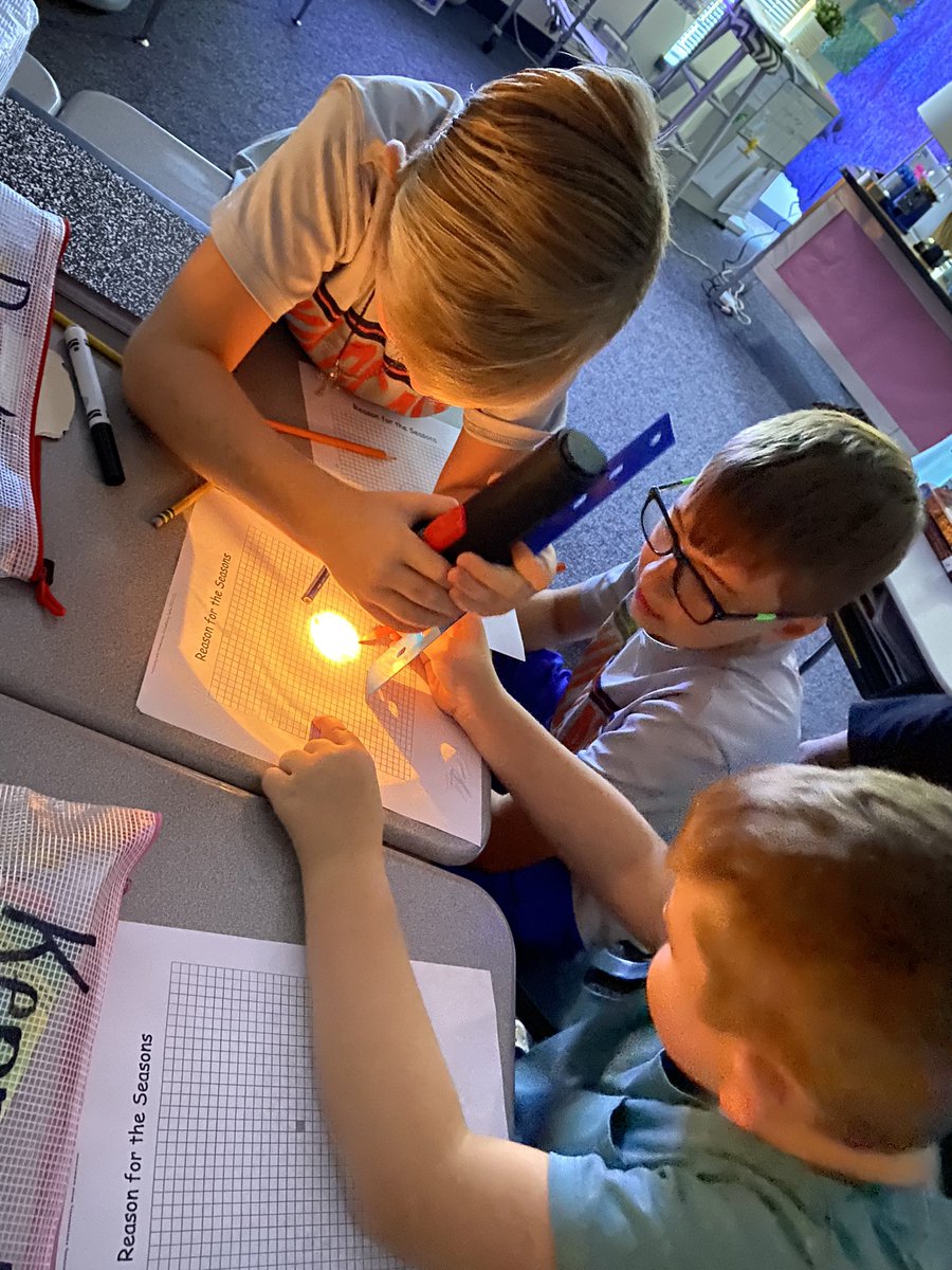 Lots of hard work and concentration today learning about the seasons.🌎<a href="/EddinsElem/">Eddins Elementary</a> <a href="/vcook4/">Vicky Cook</a>