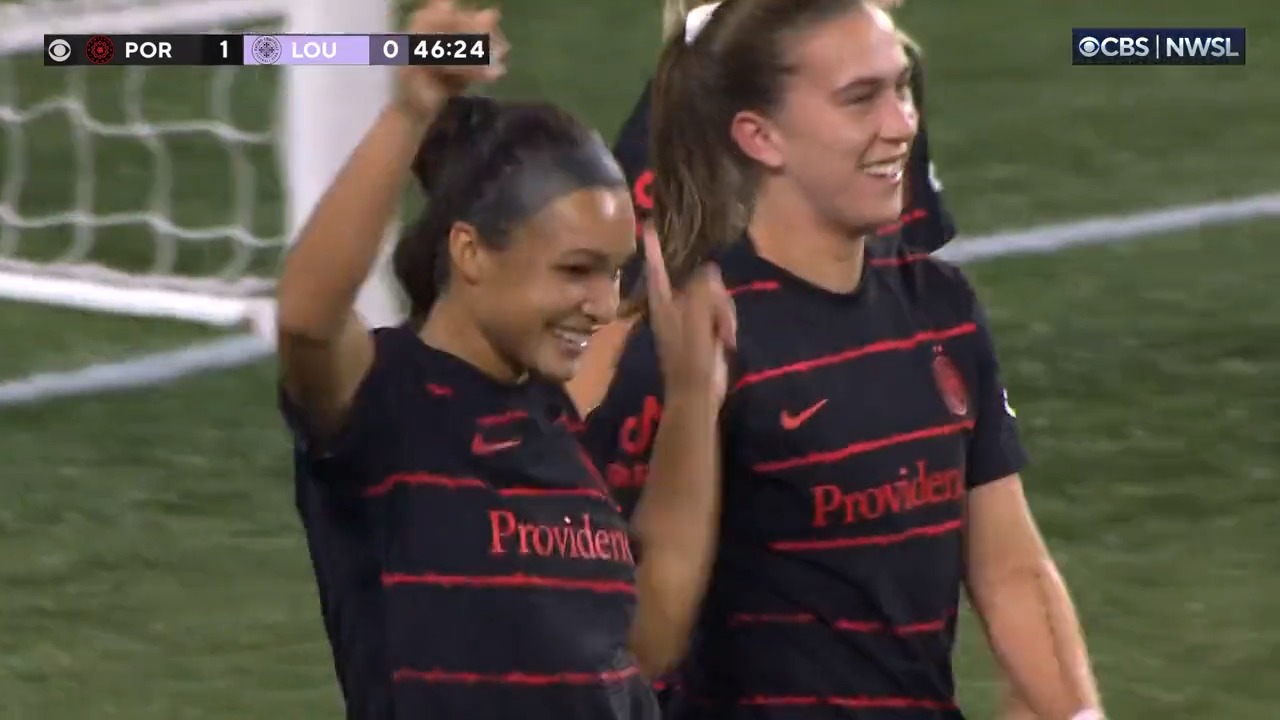 💃 @sophsssmith breaks through!

@ThornsFC | #BAONPDX”