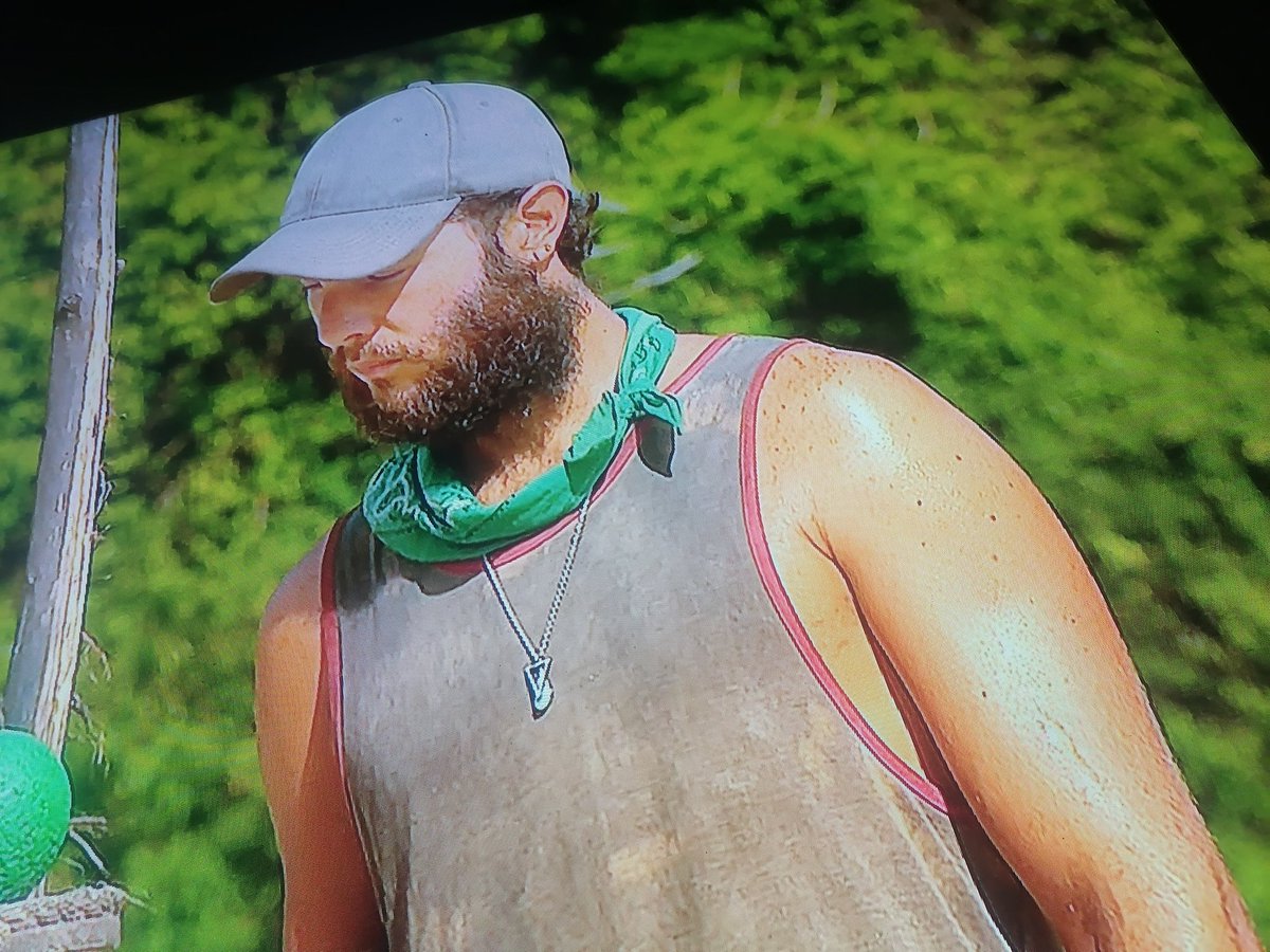booksrowell's tweet photo. Él merecía llegar a la final, sálganse de Twitter que quiero estar sola.

#AdiosEnSurvivor https://t.co/nUnJVgpGc9