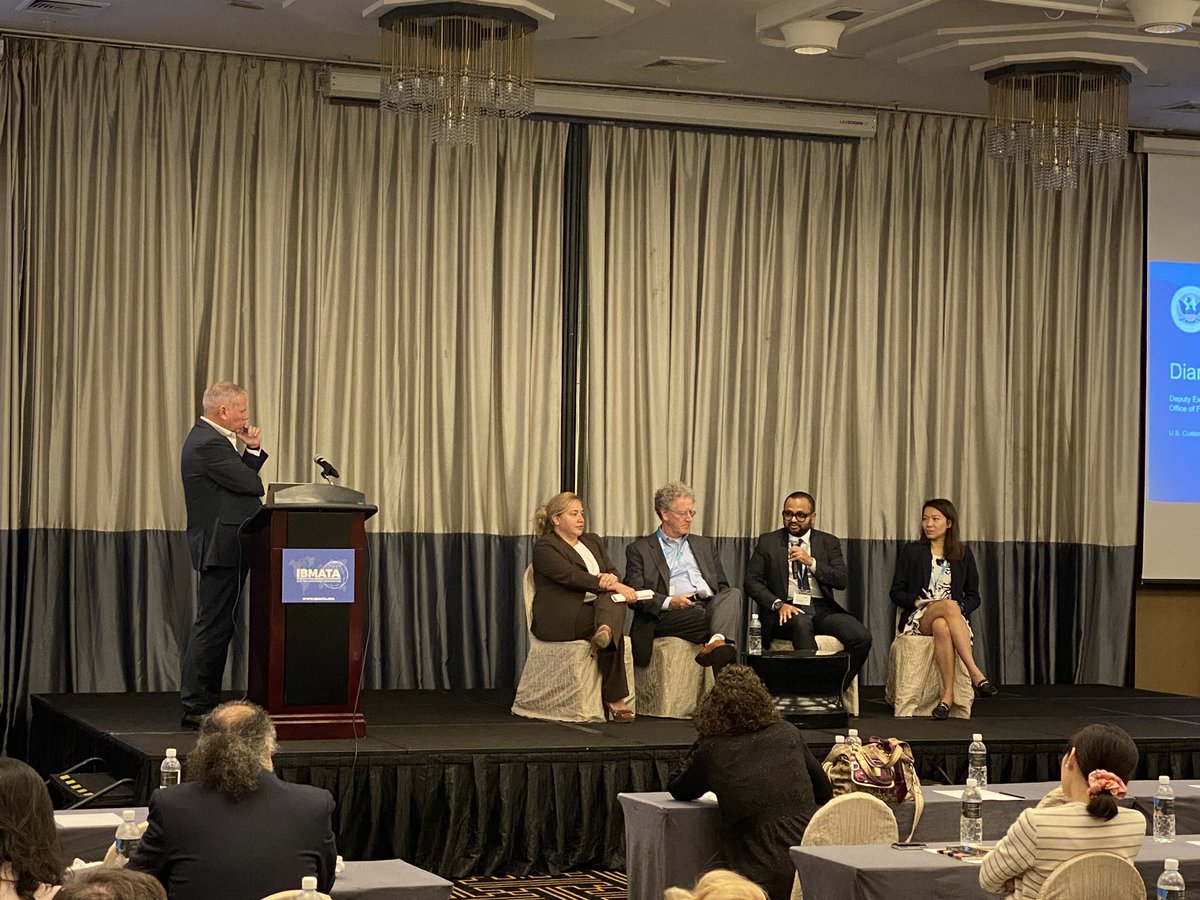 border_mgmt's tweet image. Thank you @OFODEAC and team great to see you here in Singapore! Coming your way next #SanDiego #ibmatafamily