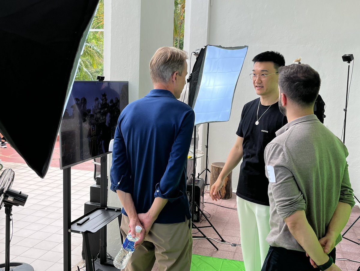 drguocheng's tweet photo. Just wrapped a successful @STEPVRmetaverse soft launch party in Singapore! Happy to see everyone mingling together and imagining what is possible in the near future! I am excited to see many investors and industry leaders in attendance! #metaverse #stepvr #networking #VR https://t.co/gqcwMwHtxv