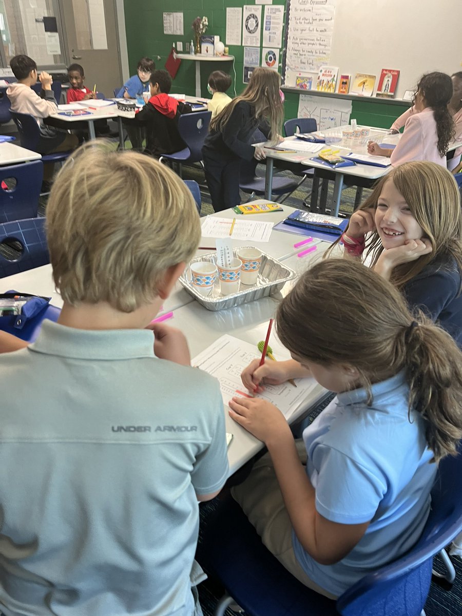 Chbarker1221's tweet photo. Inquiry based learning! We can measure and compare different temperatures of water.@ForestLakeEagle @Bjackson_FLE @misshayward_usc @Davis_FLE  @TWilliamsFLE https://t.co/ZuRMmRcHNf