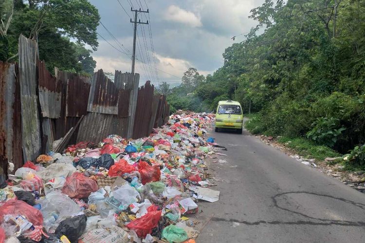 giselgini's tweet photo. Yok ah semangat mengurangi pemakayan kantong plastik, ini jadi limbah yang sulit sekali terutai loh
@Satu_Indonesia #SemangatSalingBantu https://t.co/CacFPddOOD