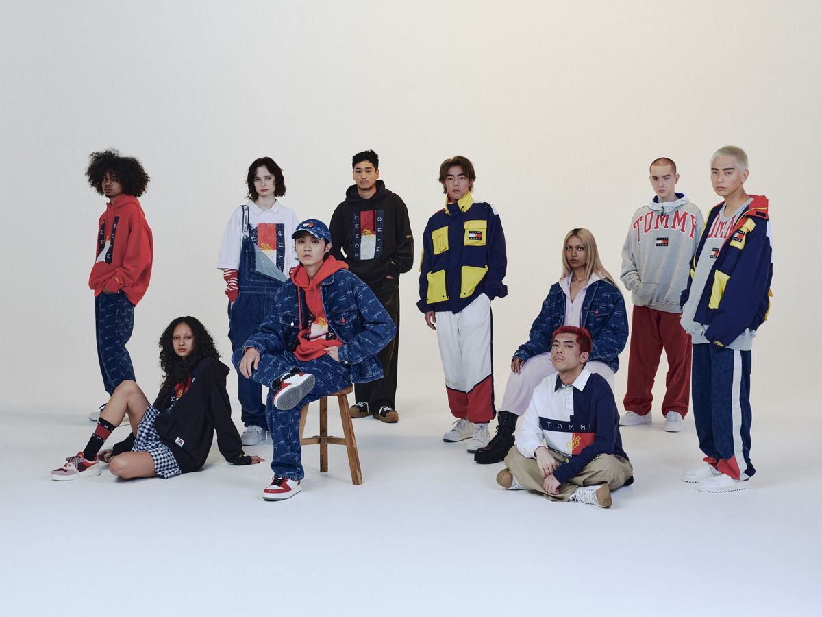 wwd_jp's tweet photo. 【本日発売】「トミー ジーンズ」×「マイン」の初コラボ　ビジュアルには磯村勇斗や吉村界人らが登場
https://t.co/YEdIaVIDto https://t.co/ijaoXvQeWI