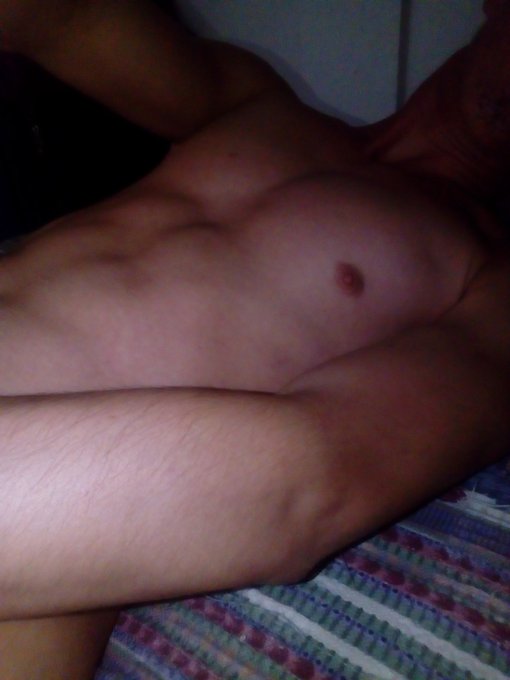 RT de buenas noches https://t.co/OjweV5pCTR<a href="/tag/buenosdias"class="tags"><span>#buenosdias</span></a><a href="/tag/kinky4ever"class="tags"><span>#kinky4ever</span></a>