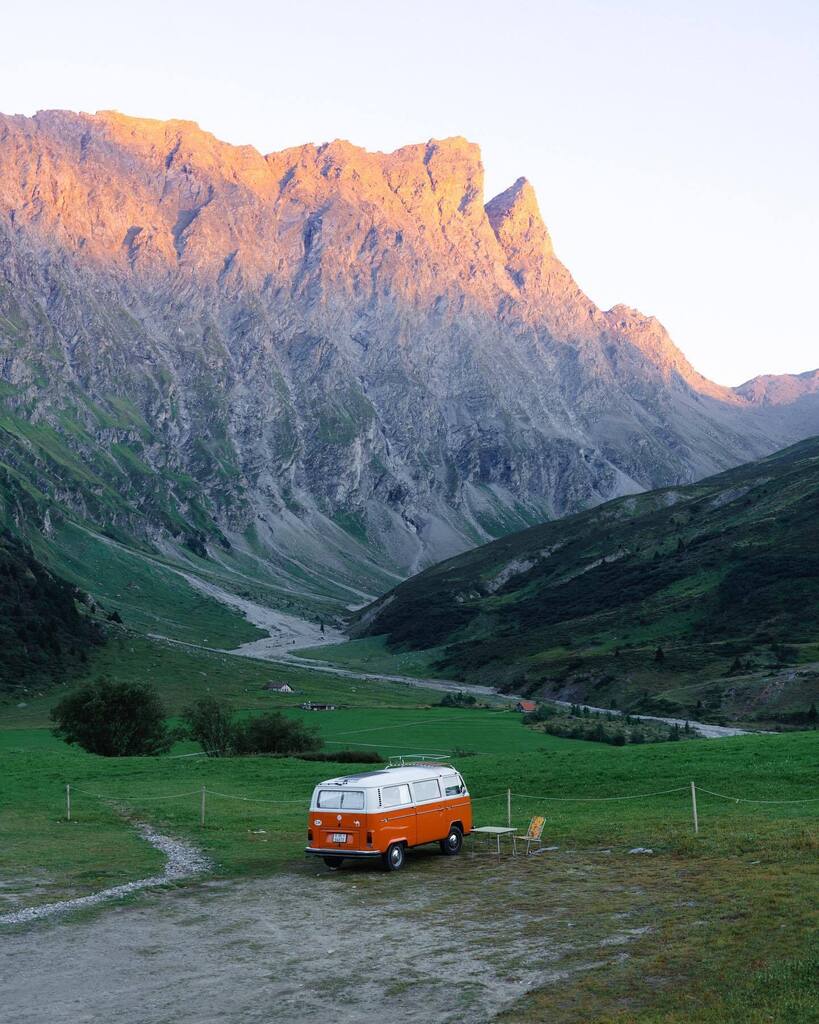 MartinaBisaz's tweet photo. One of the most stunning views I ever had on a camp ground! On @muntanela_radons in @valsurses. Be ready for chilly nights on 1900m, but all worth it for this view! It’s also a great starting point for different hikes.
#valsurses https://t.co/oz6quJaMeb https://t.co/ocoqkRIUD5