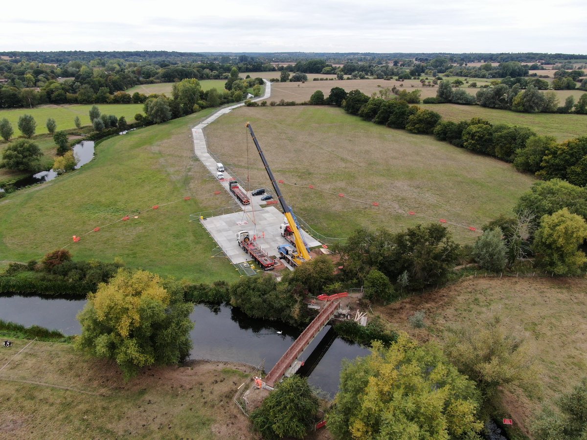Suff_highways's tweet photo. Massive thank you to all the teams involved, we look forward to seeing the bridge used by the local community and visitors for years to come. #Suffolk #Dedham #BridgeReplacement https://t.co/hsj9xGPAYC