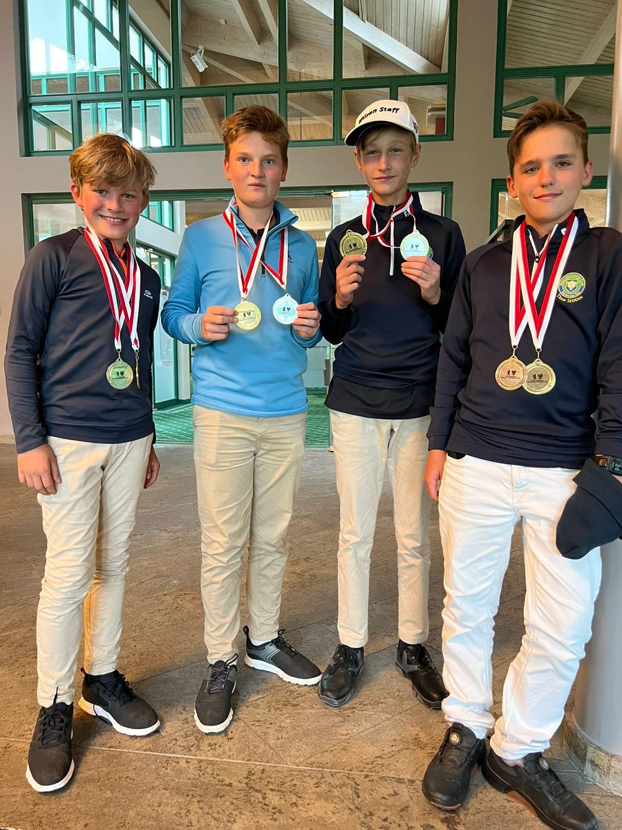 Golf_Seddin's tweet photo. Erfolgreich in der GVBB Jugendliga
5 Mannschaften haben uns auch am 2. Spieltag erfolgreich vertreten.
AK Gemischt: 2. Netto
AK14 Mädchen: 1. Netto
AK14 Jungs: 1. Brutto &amp; 2. Netto
AK16 Jungs: 3. Brutto
AK18 Jungs: 2. Brutto
Herzlichen Glückwunsch! Weiter geht´s am 8.10.22 https://t.co/bz9BbHRHjP
