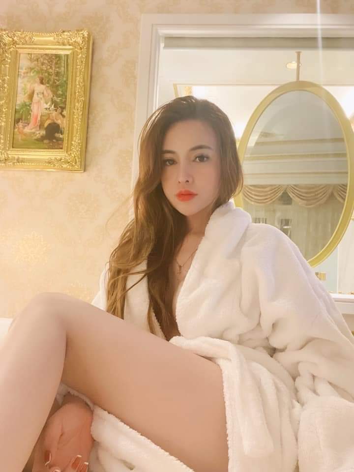 Very decent massage service available in jeddah
wa.me/966595106717 
#jeddah_massage 
#MassageFullBodyMassagebody 
#oilmassage #hot #massageinjeddah – tại Jeddah Saudi Arabia