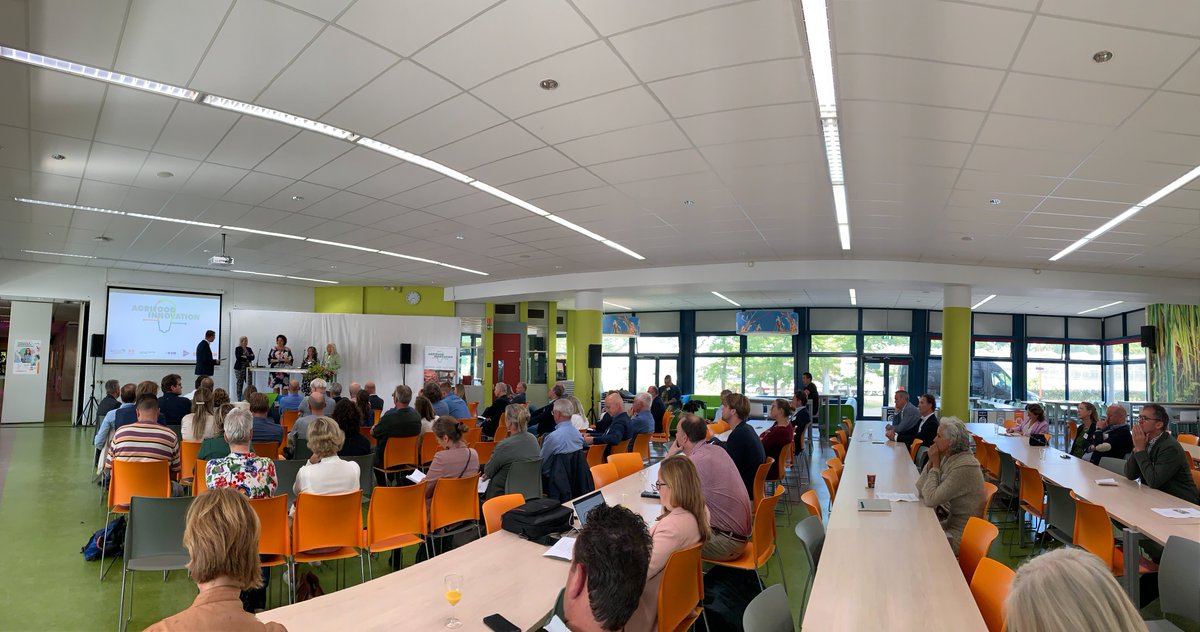 Wat een energie gisteren tijdens de AFI Meet-Up over Smart Farming Plantaardig bij Curio in Breda! agrifoodinnovation.nl/fotoverslag-af… 
#smartfarming #smart #farming #plantaardig #data #boeren