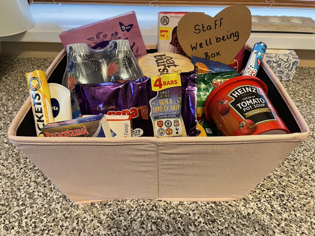 HannyGolding's tweet photo. @primaryteachew @TLS_dot_Club Wow! Congratulations!! Teacher self care is so important, as is caring for each other. I try to do little things to boost staff wellbeing. This term I made a staff wellbeing box (magpied from Instagram) Treats after a tough day, breakfast/ lunch for those who rushed to work 🥰 https://t.co/QK6lYVRbQk