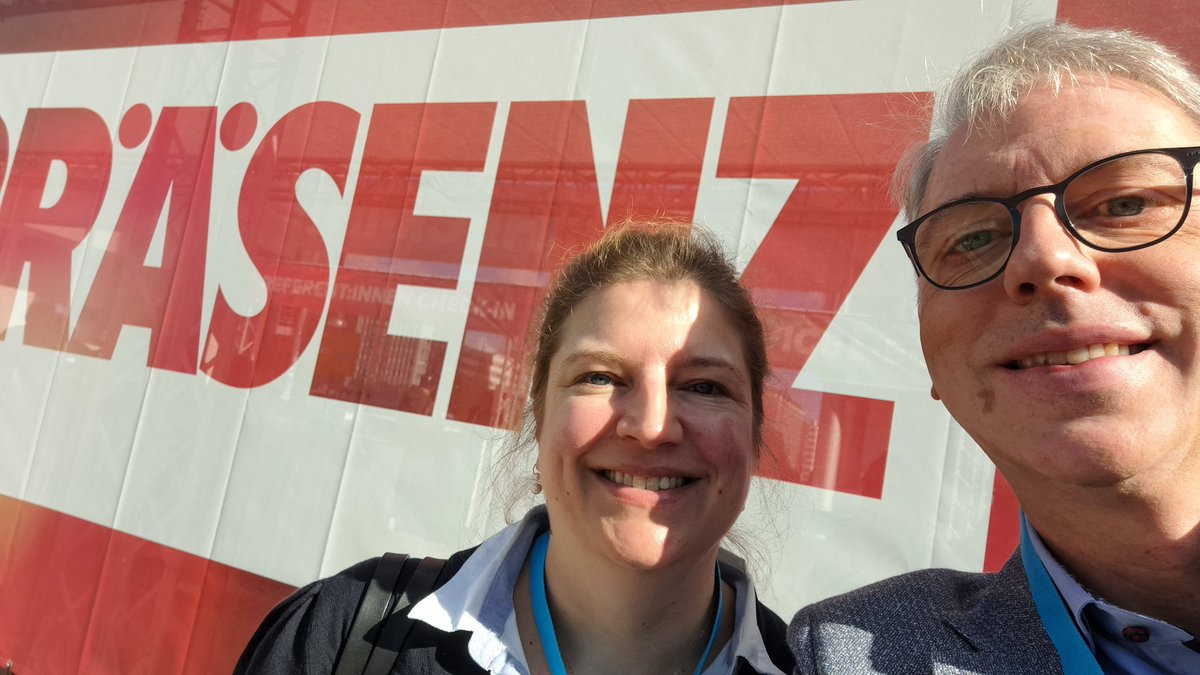 K_Papen's tweet photo. Geballte PRÄSENZ von @AllianzGI_DE auf dem #kkongress22. @hajoschumacher, @PiaGroeger und ich sind mit großer Freude dabei! https://t.co/NFz5smpLhN