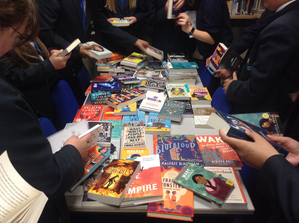 There's something very peaceful about snuggling up with a good book. What will you read today for #InternationalPeaceDay? #Readingcommunity #schoollibrary #schoollibrarianlife