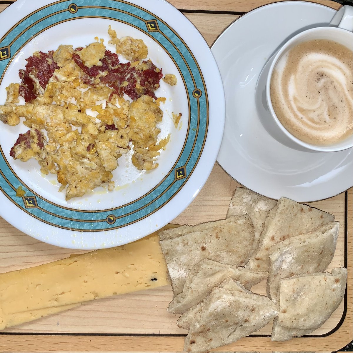 TinaRecipes's tweet photo. Gd morning ☀️☀️
#photography #tbt #Marketing #Food https://t.co/QsWpbYVUEM