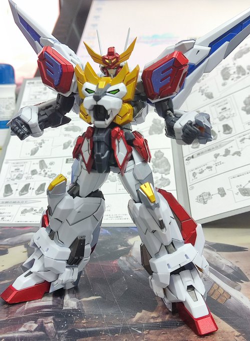 SMPADのキングエクスカイザー出来た。(カッコええ～)
ファイバードと並べても若干サイズが小さいけど密度が濃い。
デザインは賛否あるみたいだけど、自分は全然有りていうかかなり好みよ。
早く超巨大合体させたいっ 