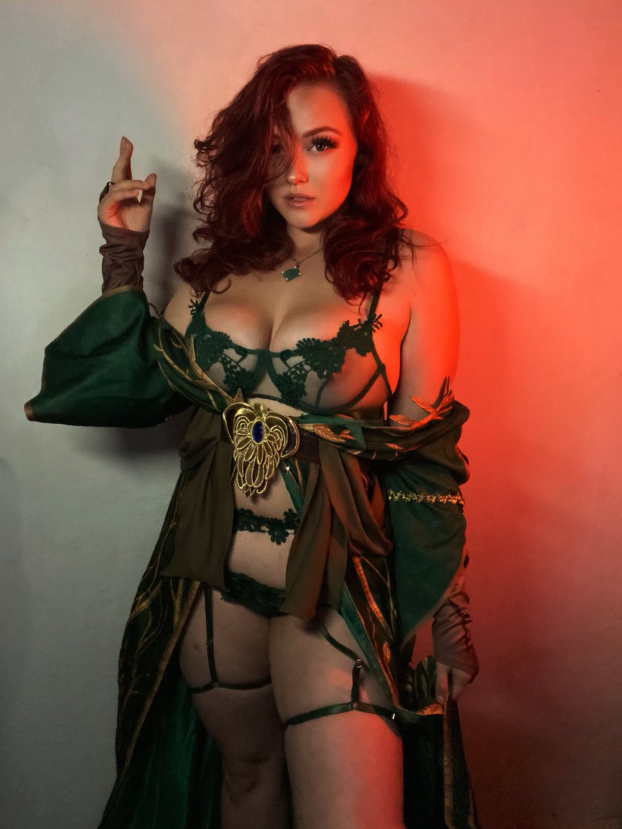 FoxyuukiCosplay's tweet photo. come drink with me ! ❤️🍺
Or should I use my magic on you ? 🥴✨
.
.
.
#witch #witchernetflix #witchermemes #witcher3 #witchernetflix #witchercosplay #witchercosplayer #teamtriss #geraltofrivia #cosplay #cosplayphotography #fantasy #czech #czechgirl #czechcosplay #gaming https://t.co/uUz5e9DVon
