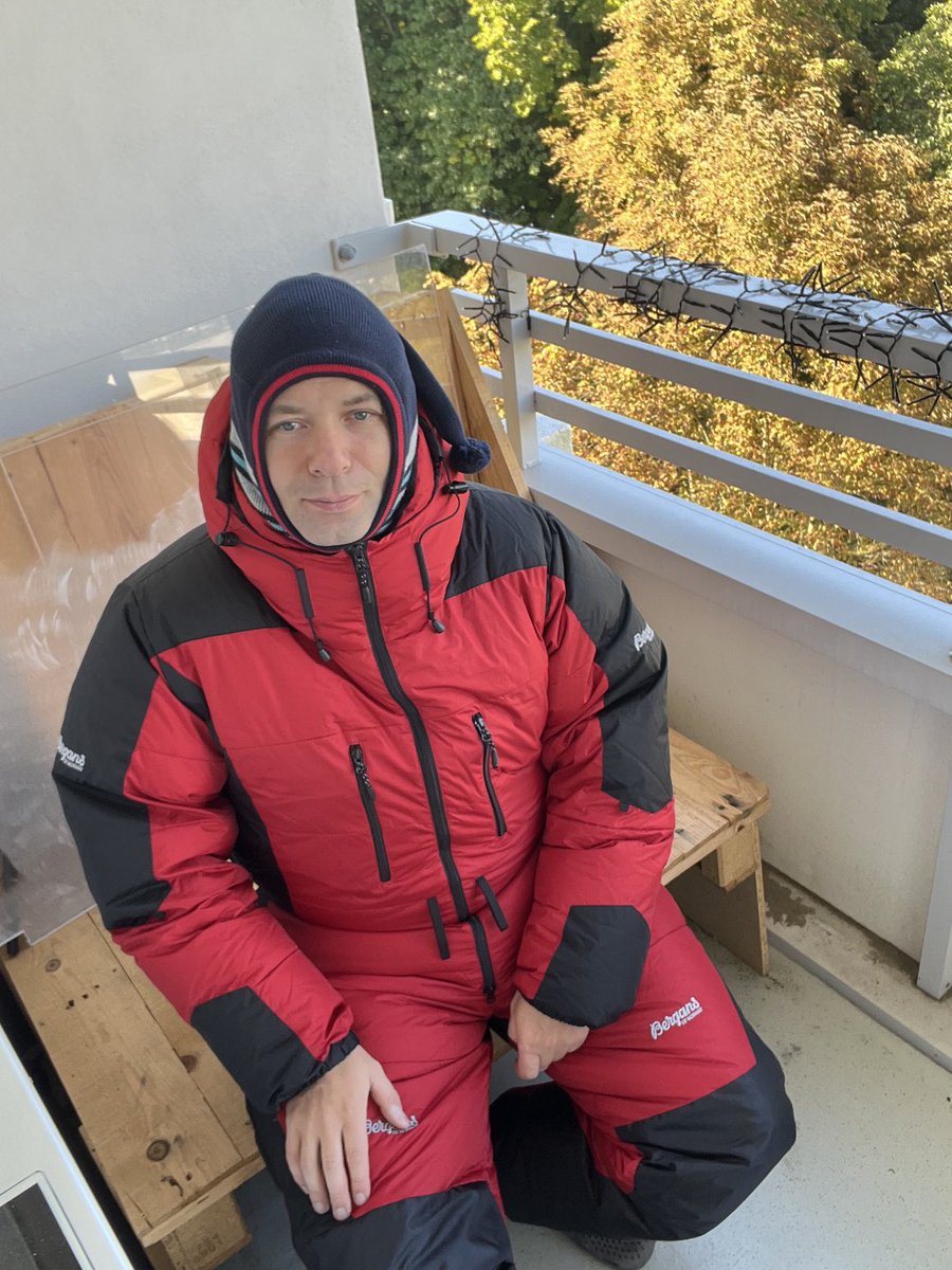 schmusebaer82's tweet photo. Cold 👶🏻❄️🥶 https://t.co/KKvzYfxHA2