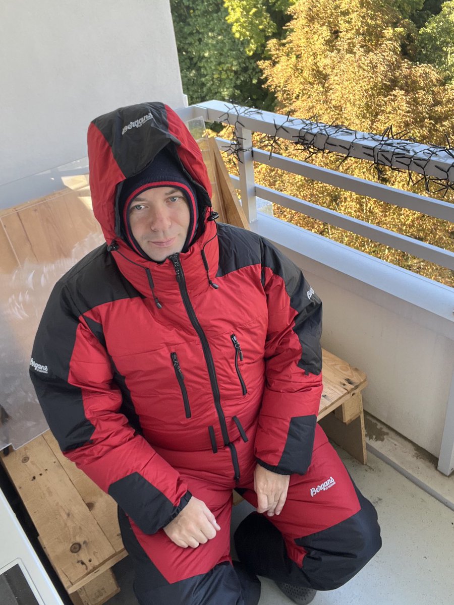 schmusebaer82's tweet photo. Cold 👶🏻❄️🥶 https://t.co/KKvzYfxHA2