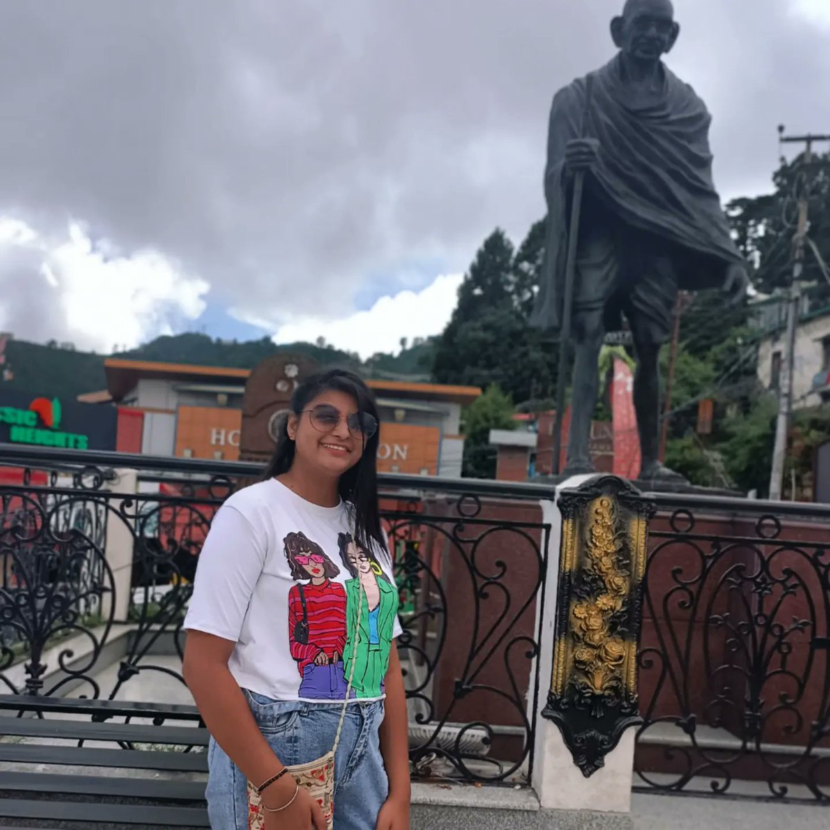 MahakKapoor10's tweet photo. Fresh air, don’t care.🌺🪴
#mussoorie #mussooriediaries #lbsnaamussoorie #mussoorietrip #mussoorie_diaries #mussoorie_queenofhills #mussooriegram #mallroadmussoorie #jwmarriottmussoorie #mussooriehills #mussoorieroad #mussoorie❤ #mkshow #anchorslife🎤🎤🎤 #anchormahak https://t.co/qwG3KhgdOk