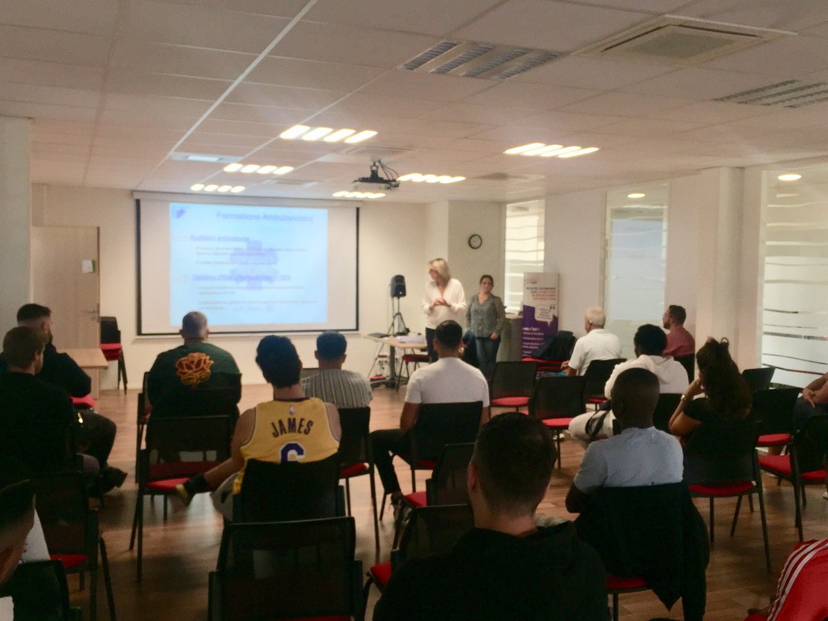 [#TousMobilisés] Sélection Formation pour nos futurs ambulanciers 🚑 Beau travail d’équipe avec #PoleEmploiPolygone et <a href="/AFTRAL/">AFTRAL</a> 💯 % de retour à l’emploi assuré 💪 @Poleemploi_oc @cathydi_prata #formation #perpignan