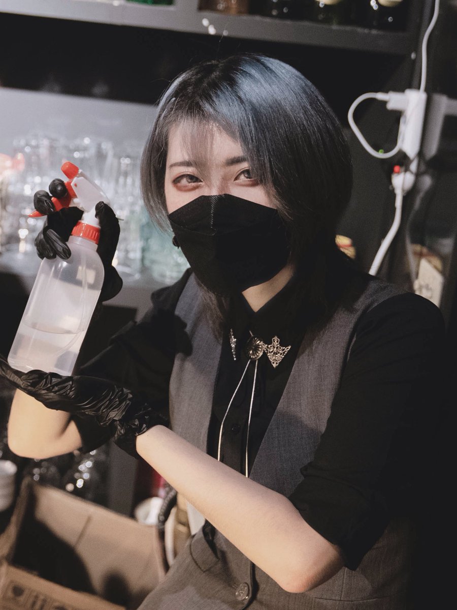 分享一下
沒有那麼高冷的工作照
欸嘿😉🤍 https://t.co/UBmOupOdXj