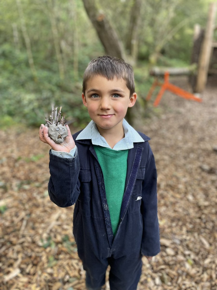 The perfect morning for making clay hedgehogs and hunting for minibeasts 🦔#ForestSchool #BugHunting #BeExplorers <a href="/ThorngroveLower/">Thorngrove Lower Sch</a>