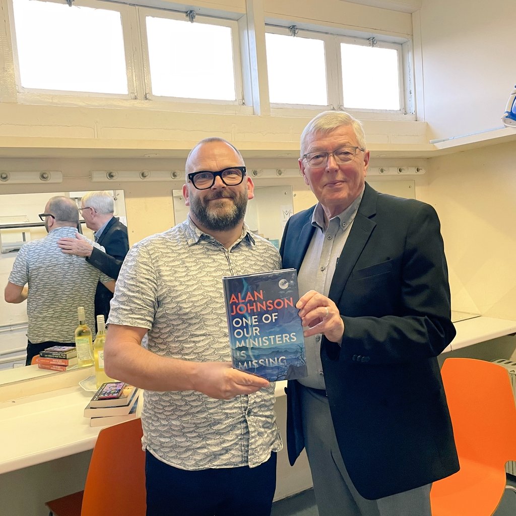 alan_books's tweet photo. Here’s Alan backstage at @MerlinTheatre with John McLay during @fromelitfest. A packed audience saw John interview Alan having decided, in his own words, "to be more Jeremy Vine than Jeremy Paxman". It was a relaxed evening and extremely enjoyable. https://t.co/qNJ1qd15bU