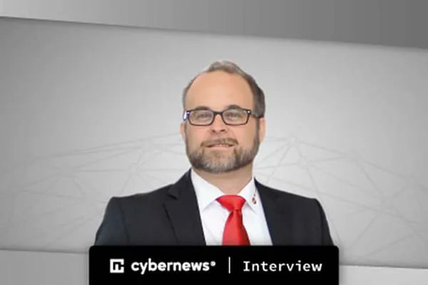 𝙂𝙚𝙗𝙧𝙪𝙞𝙠𝙚𝙧𝙨 𝙙𝙞𝙚 𝙣𝙞𝙚𝙩 𝙫𝙚𝙧𝙩𝙧𝙤𝙪𝙬𝙙 𝙯𝙞𝙟𝙣 𝙢𝙚𝙩 𝙘𝙮𝙗𝙚𝙧𝙗𝙚𝙫𝙚𝙞𝙡𝙞𝙜𝙞𝙣𝙜 𝙚𝙣 𝙙𝙚 𝙙𝙧𝙚𝙞𝙜𝙞𝙣𝙜 𝙚𝙧𝙫𝙖𝙣, 𝙫𝙚𝙧𝙝𝙤𝙜𝙚𝙣 𝙝𝙚𝙩 𝙧𝙞𝙨𝙞𝙘𝙤 𝙤𝙥 𝙘𝙮𝙗𝙚𝙧𝙖𝙖𝙣𝙫𝙖𝙡𝙡𝙚𝙣 <a href="/mbconnectline/">MB connect line</a> 
Lees verder op de site: buff.ly/3Lo4JYu