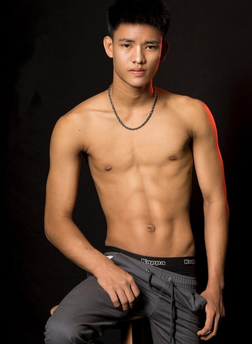 တစ်ချက်ရှိုးလုံးဝအကိတ်ကြီးနော် လက်ရိုက်ဒုတ်ကြီးဒါမျိုးနဲ့ဆိုလို့ကတော့နက်ပြည့်ရောက်မှာကျိန်းသေတယ်new max .spa09425439495..09444731131