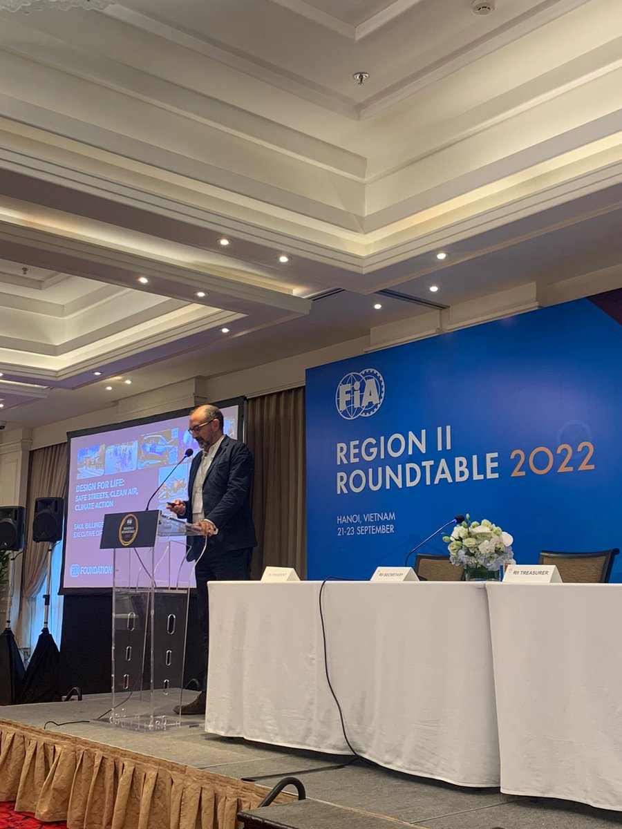 AIPFoundation's tweet photo. "Every child deserves a safe journey to and from school.#Love30 is the best way to drive down casualties and meet climate objectives," shares @saulbillingsley from @FIAFdn at the #FIARegionIIRoundtable2022.
#streetsforlife #CommitToAct #road #safety https://t.co/XWW0IQHbyy
