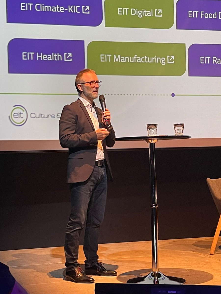 CreativeFed_EU's tweet image. We are honored to welcome our former Director @Bernd_Fesel, now interim CEO of the newly founded @EITCultCrea, who is introducing the vision and mission of EIT Culture &amp;amp; Creativity: 

“Unlocking the latent value of #innovation in the Cultural and Creative Sectors &amp;amp; Industries”