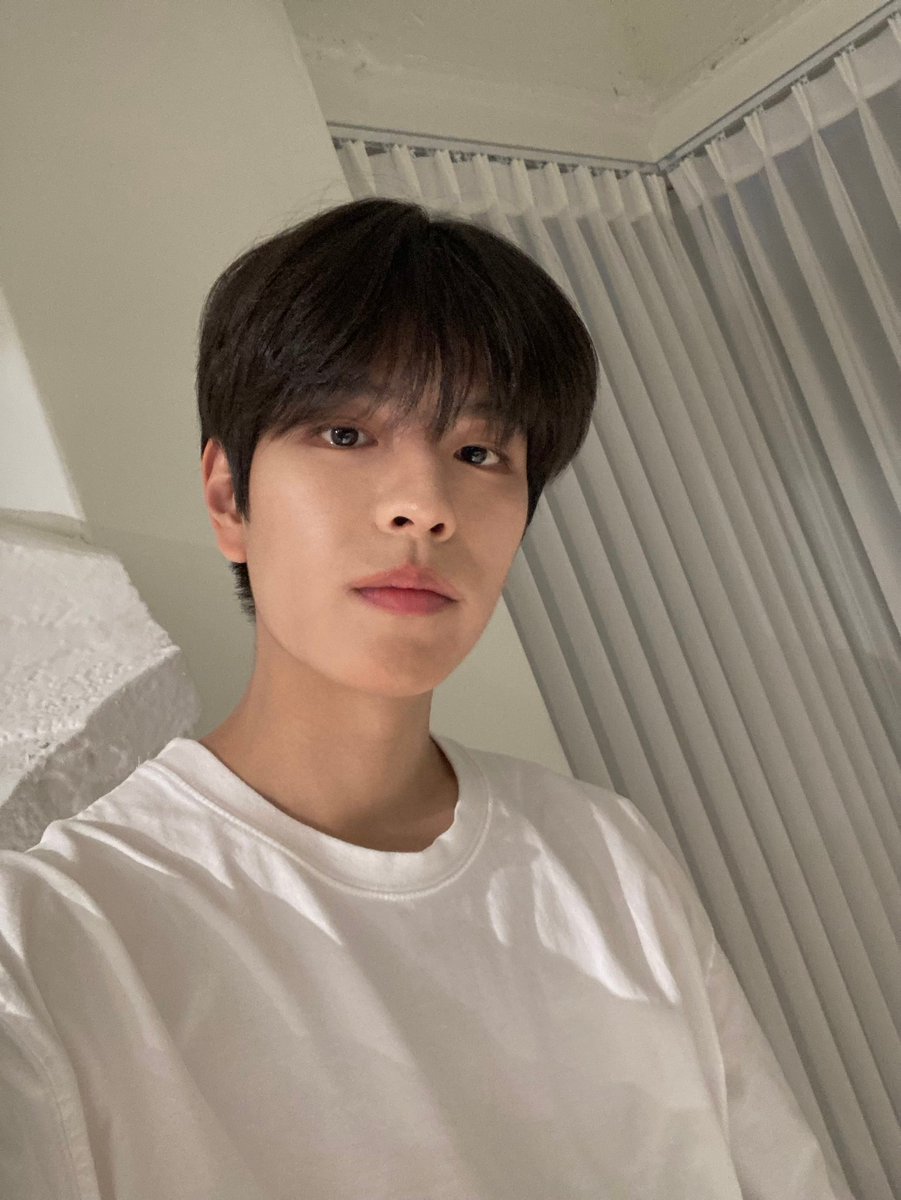 StrayK1dsBubble's tweet photo. Seungmin 💭 Update [2022/09/22]

[🐶💭] "Thank u" https://t.co/CphBzzpCU8